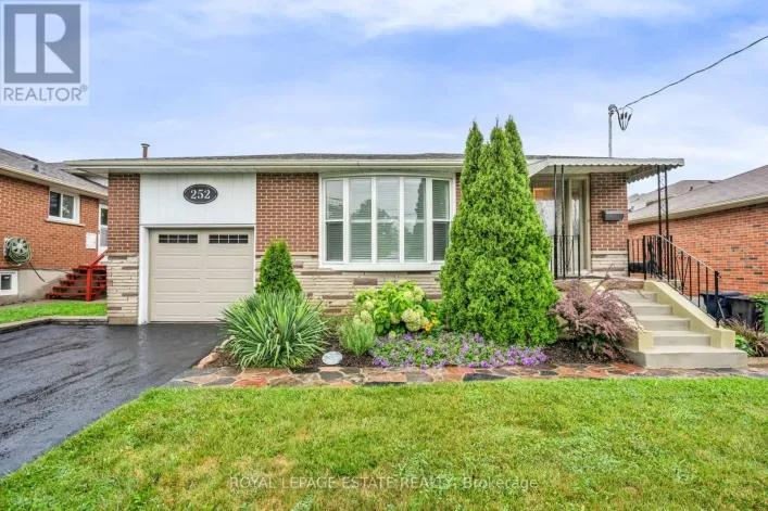 252 BRIMORTON DRIVE, Toronto