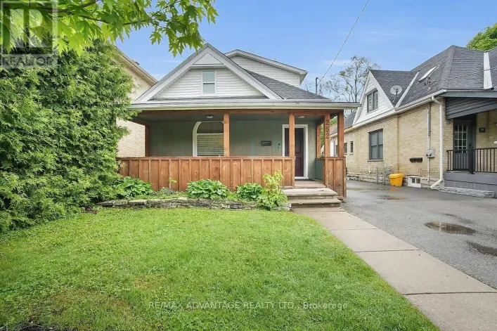 252 CHEAPSIDE STREET, London East