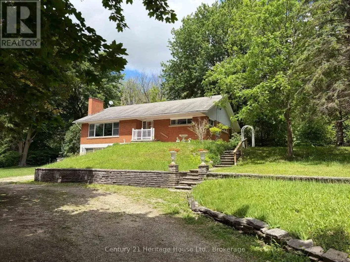 252 DURHAM ROAD W, West Grey