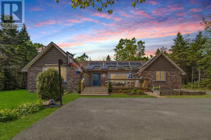 252 Hillside Drive, Boutiliers Point