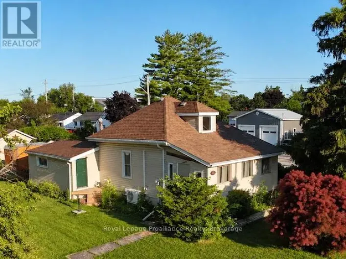 252 SIDNEY STREET, Quinte West