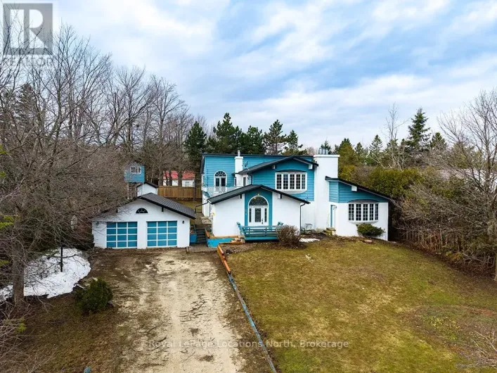 House for sale: 252 SWISS MEADOWS BOULEVARD, Blue Mountains