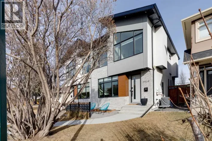 2520 Cochrane Road NW, Calgary