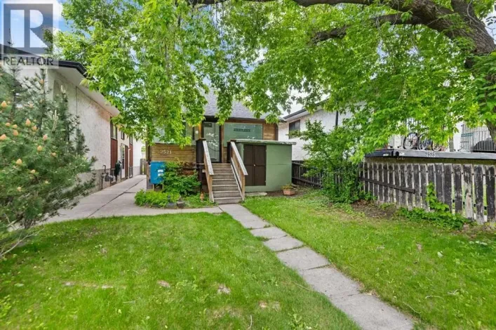 2521 16A Street NW, Calgary