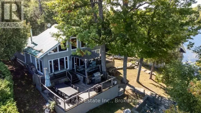 House for sale: 2521 SELWYN BAY LANE, Selwyn