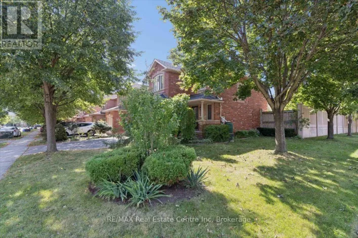 2524 LOGAN AVENUE, Oakville