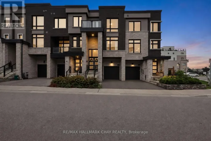 2526 CASTLEGATE CROSSING, Pickering