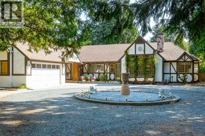 2526 Island Hwy W, Qualicum Beach