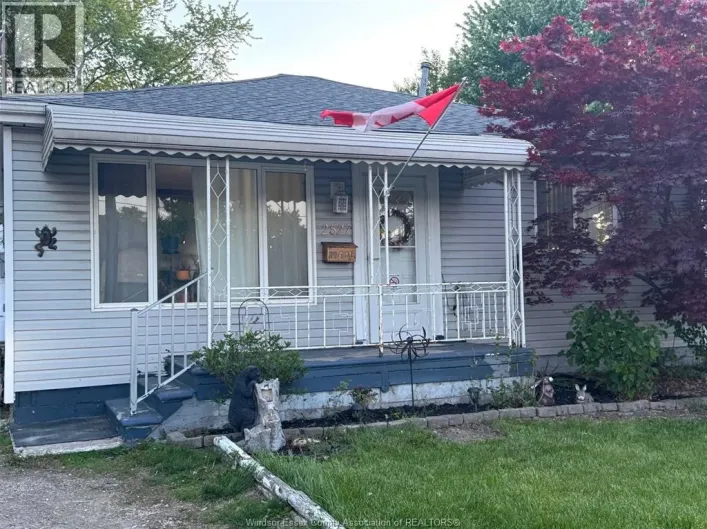 2527 PILLETTE ROAD, Windsor