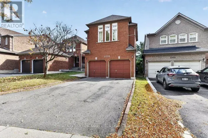 2528 WILLOWBURNE DRIVE, Mississauga