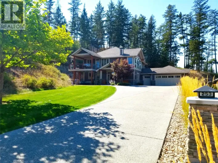 253 Dormie Place, Vernon