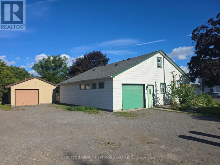 253 SIDNEY STREET, Quinte West