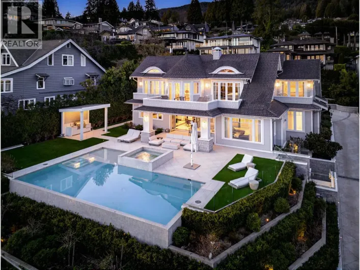 2531 NELSON AVENUE, West Vancouver