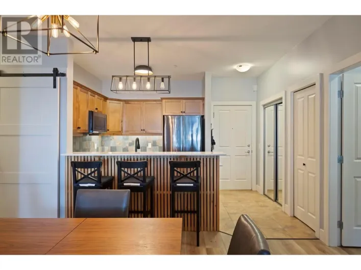 2532 Shoreline Drive Unit# 102, Lake Country