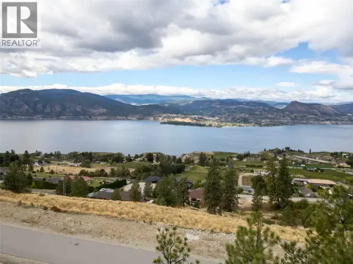2533 Kettle Ridge Way, Naramata
