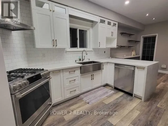 254 BUR OAK AVENUE, Markham
