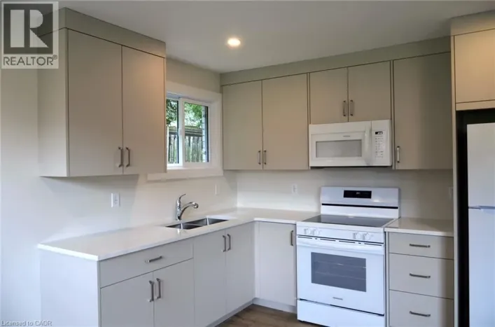 254 CEDAR Street, Simcoe