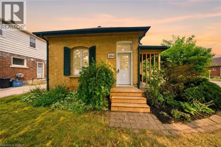 254 ERIE Avenue, Brantford