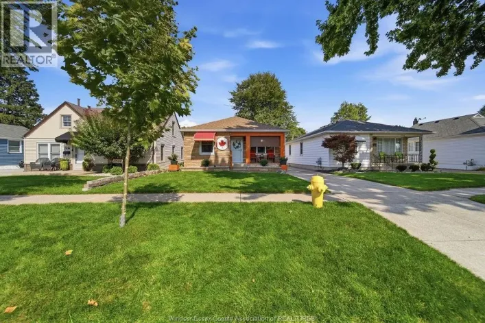 2540 CHANDLER, Windsor