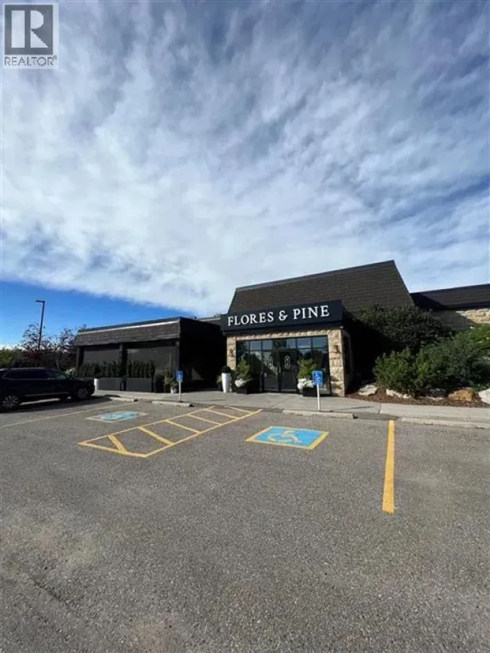 Retail for sale: 254028 Bearspaw Road, Rural Rocky View County