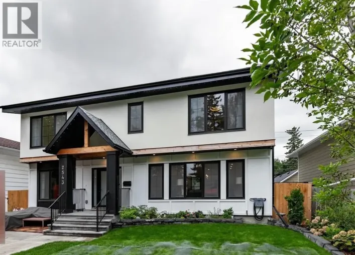 2543 Chicoutimi Drive NW, Calgary