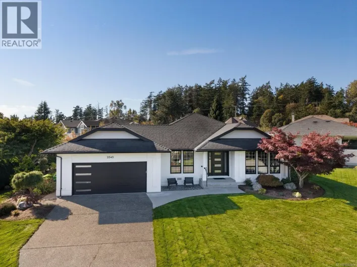 2545 Newman Rd, Central Saanich