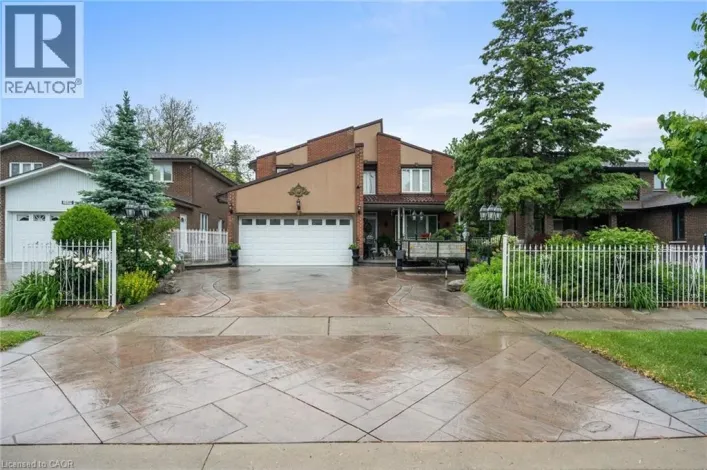 2545 POLLARD Drive, Mississauga