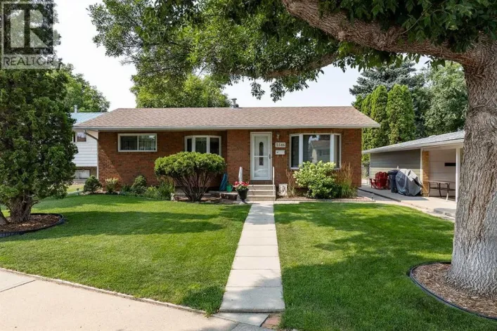 2546 22 Avenue SE, Medicine Hat