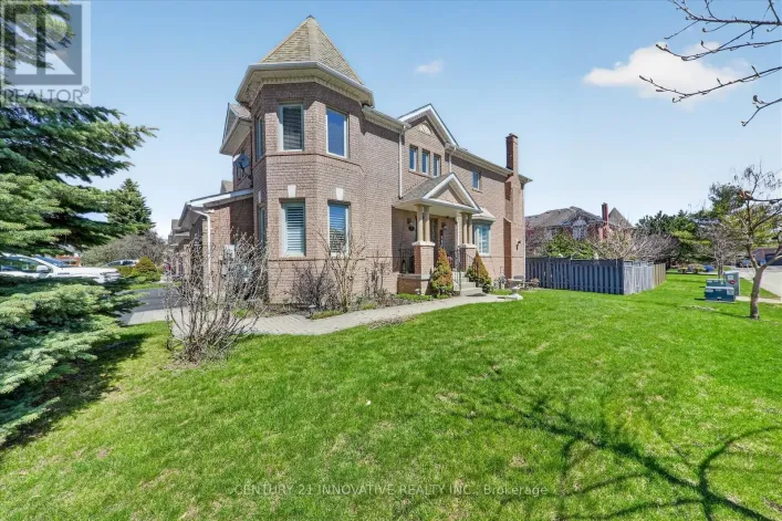 255 DENISE CIRCLE, Newmarket