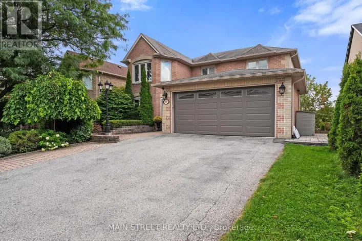 255 GLENWAY CIRCLE, Newmarket