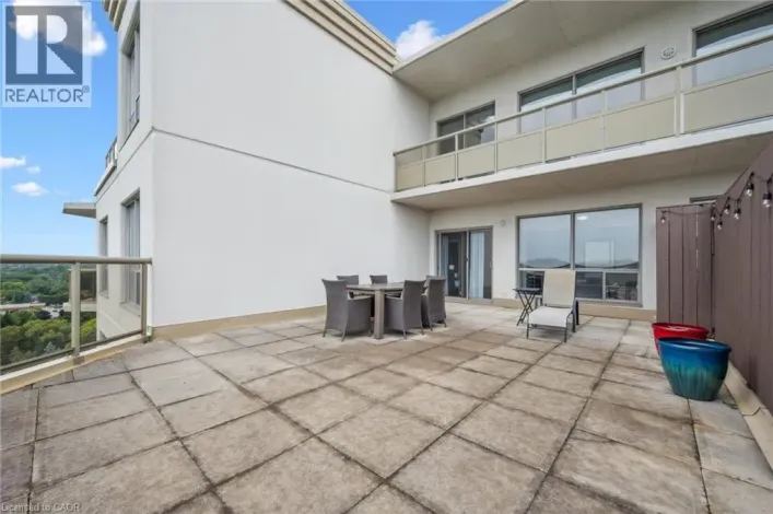 255 KEATS Way Unit# 1303, Waterloo