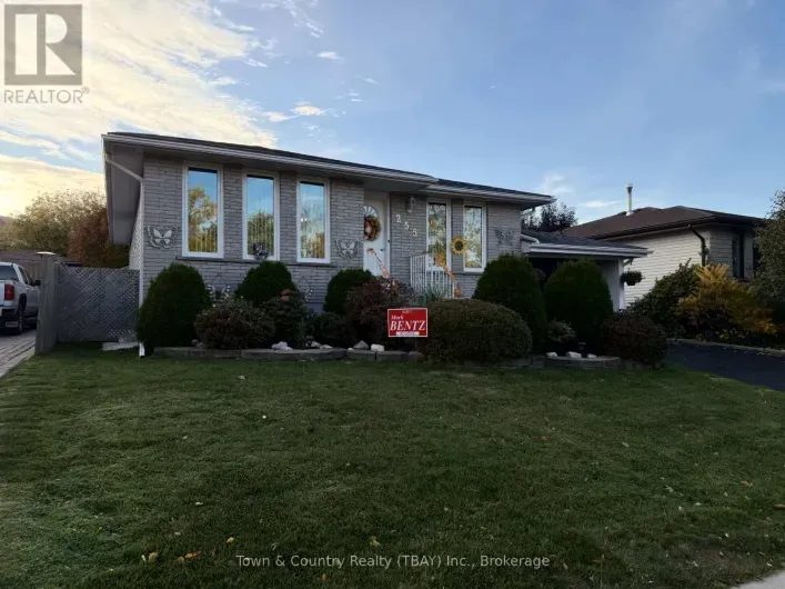 House for sale: 255 LONDON DRIVE, Thunder Bay