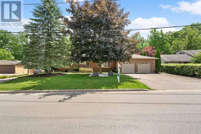 255 RIDGEWOOD CRESCENT, London South