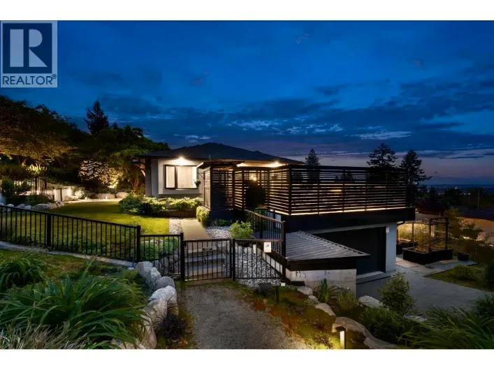 255 SANDRINGHAM CRESCENT, North Vancouver