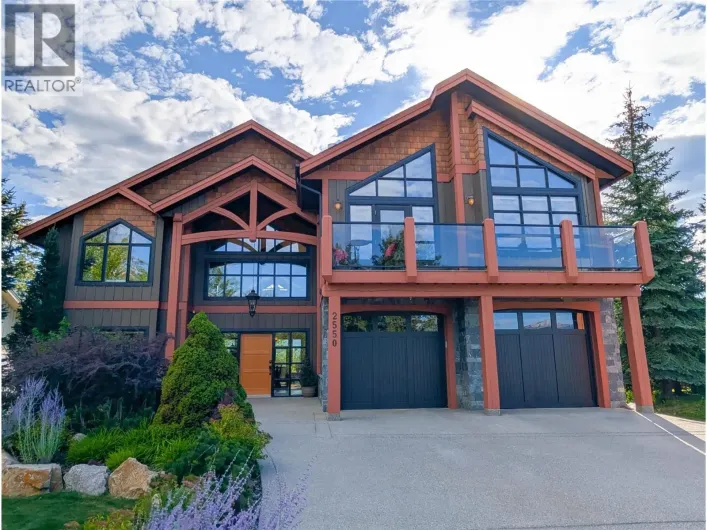 2550 Ledgerock Ridge, Invermere