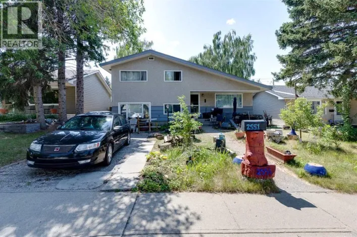 2551 Chicoutimi Drive NW, Calgary