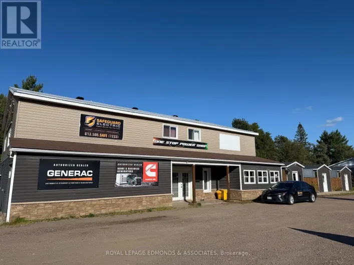 2551 PETAWAWA BOULEVARD, Petawawa