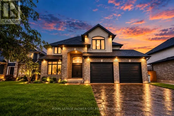 2551 TERRY FOX COURT, Strathroy-Caradoc