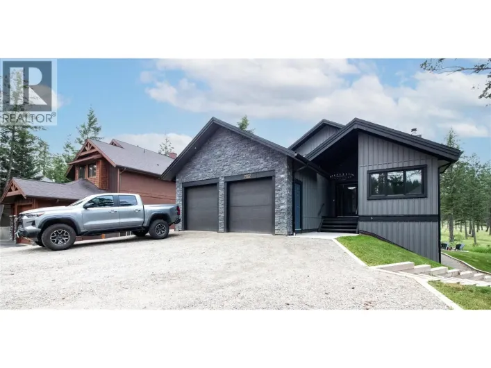 2552 Sandstone Mews, Invermere
