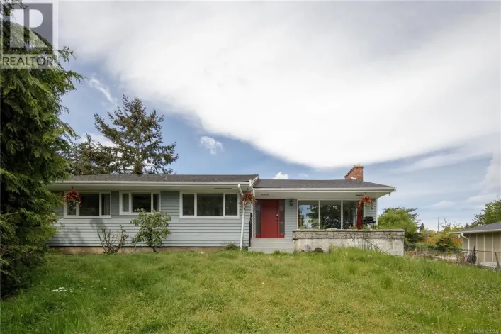 2555 Departure Bay Rd, Nanaimo