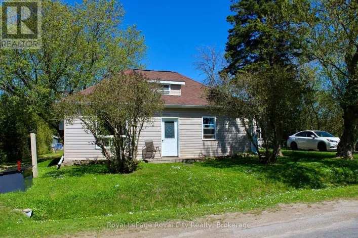 2557 BRUCE ROAD, Northern Bruce Peninsula