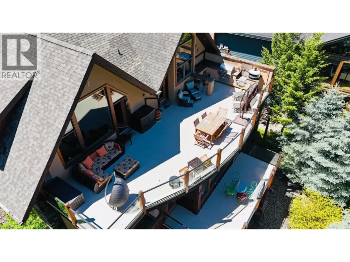 2557 LEDGEROCK Ridge, Invermere