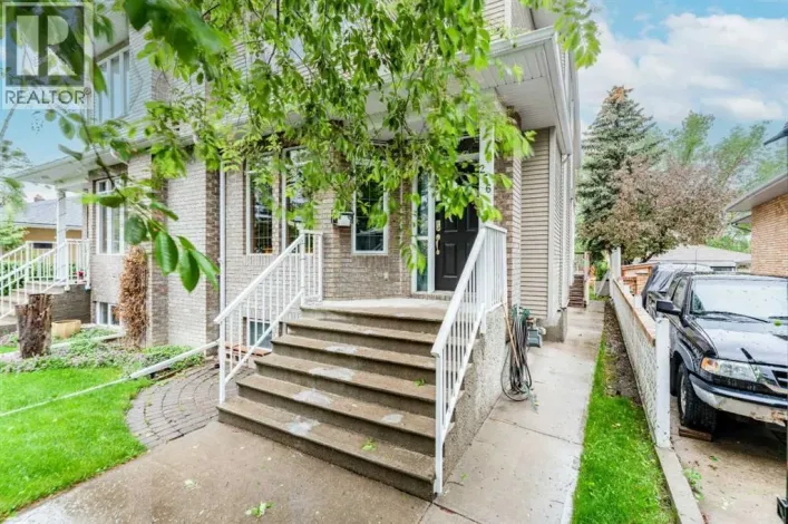 256 43 Avenue NW, Calgary