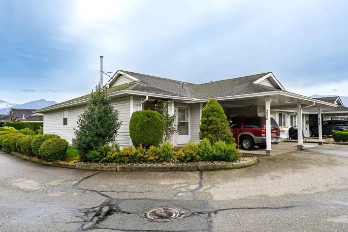 256 7610 EVANS ROAD|Sardis West Vedder, Chilliwack