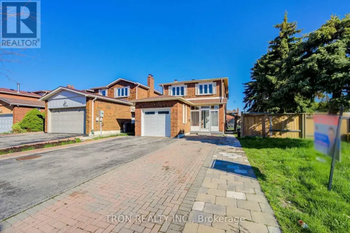 256 ALEXMUIR BOULEVARD, Toronto