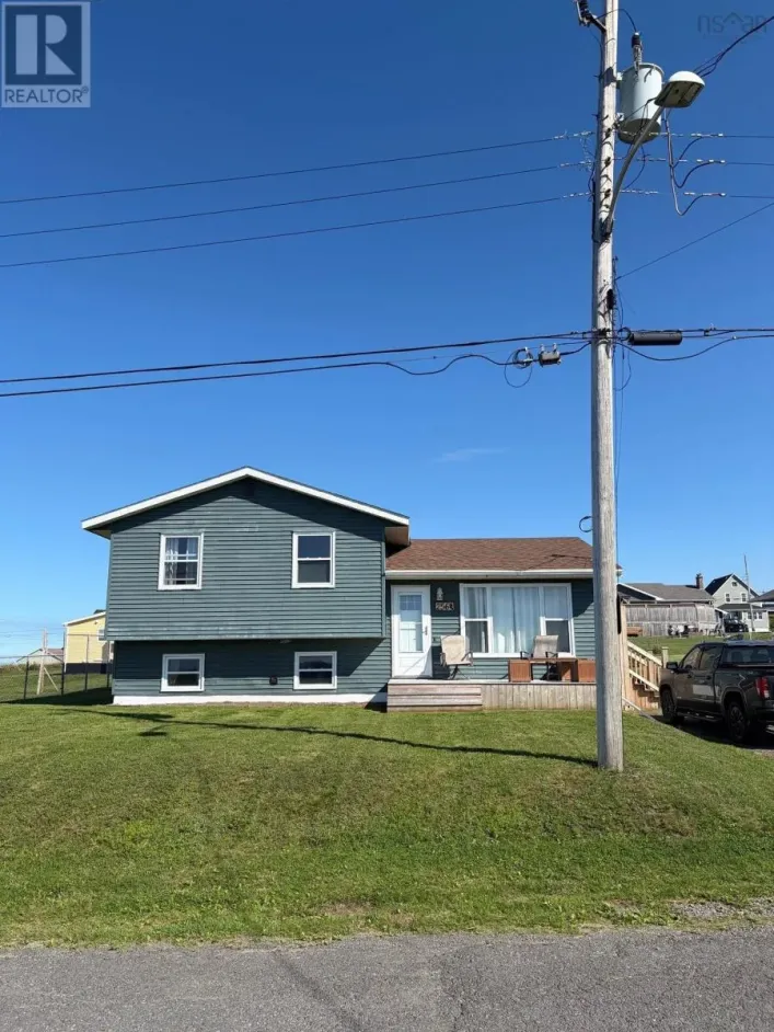 256 DOUGLAS Street, New Waterford