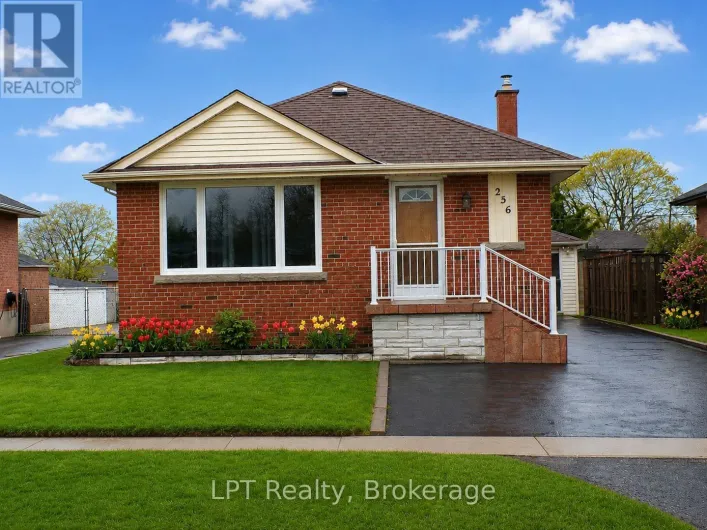 House for sale: 256 FAREWELL STREET, Oshawa