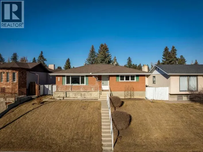 256 Huntridge Road NE, Calgary