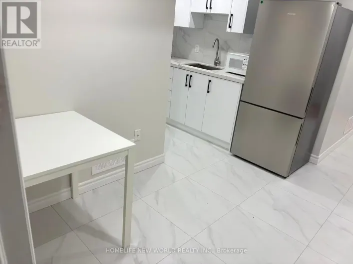 256 PALMERSTON AVENUE N, Toronto