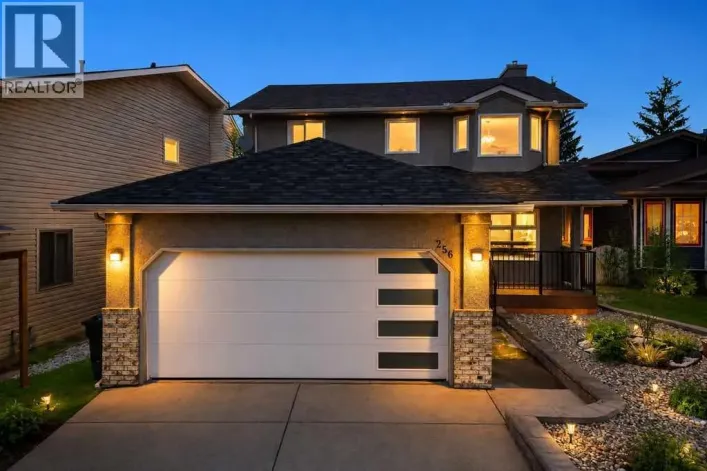 256 Riverside Mews SE, Calgary